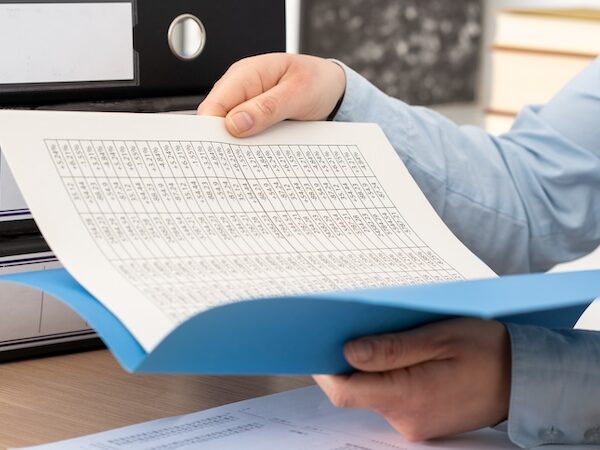 賃金台帳とは？作成義務や記載項目、実務での注意点をわかりやすく解説